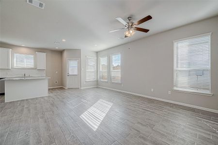 New construction Single-Family house 206 Colonnade Reflection Dr, Crosby, TX 77532 - image 17
