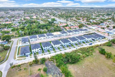 New construction Townhouse house 22483 Sw 125 Ave, Unit A, Miami, FL 33170 null- photo 2 2