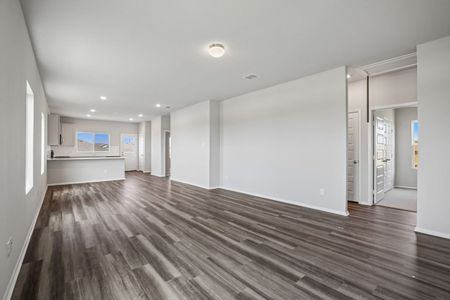 New construction Single-Family house 5600 San Pietro Dr, Austin, TX 78747 plan Cloverleaf 1533 - image 13