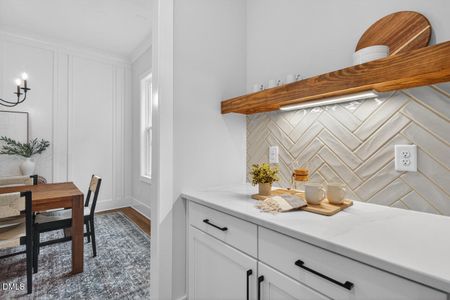 New construction Single-Family house 122 Sanderway Dr, Chapel Hill, NC 27516 - image 12