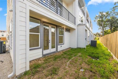 New construction Single-Family house 1805 Emir Street Unit N, Houston, TX 77009 - photo 29 29