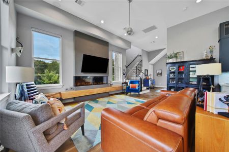 New construction Single-Family house 9847 Mocking Bird Hill Ln, Houston, TX 77080 - image 8