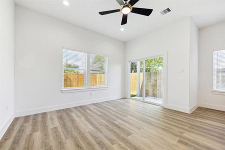 New construction Single-Family house 8014 E Brandon Street, Houston, TX 77051 - photo 6 6