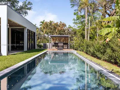 New construction Single-Family house 5975 Sw 62Nd St, South Miami, FL 33143 - image