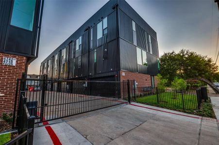 New construction Townhouse house 4735 Pacer Court, Dallas, TX 75204 - photo 27 27