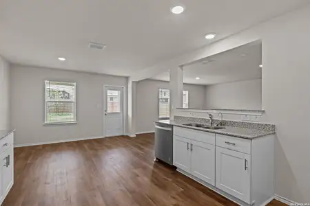 New construction Single-Family house 13414 Marlin Dock, San Antonio, TX 78245 plan Springfield - image 4