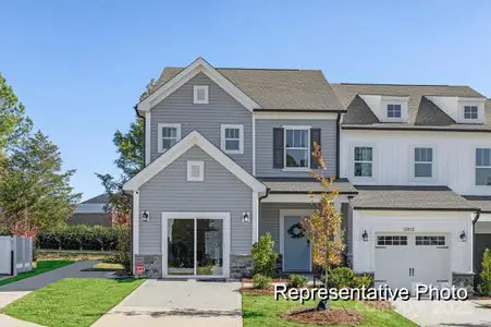 New construction Townhouse house 11408 Magpie Ct, Unit 12, Charlotte, NC 28215 - photo 0