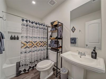 New construction Single-Family house 921 W 9Th St, Bonham, TX 75418 - image 11