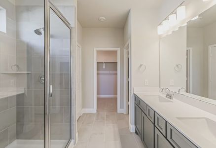 Plan 3029 primary bath - look may vary - 7 of 13