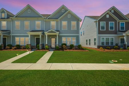 New construction Townhouse house 326 Surfbird Rd, Unit 388, Summerville, SC 29486 null- photo 0