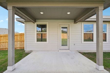 New construction Single-Family house 556 Shelton Pass, Cibolo, TX 78108 The Greenville (C400)- photo 32 32