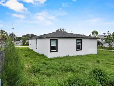 New construction Single-Family house 413 E Main St, Avon Park, FL 33825 - image