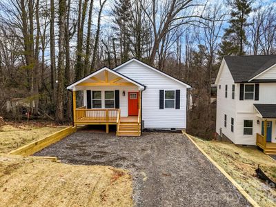 New construction Single-Family house 151 Shadowlawn Dr, Asheville, NC 28806 - image
