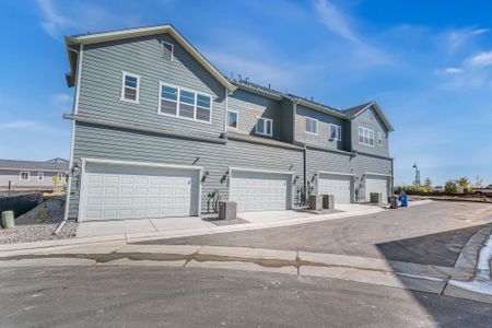 Kinston Mainstreet Townhomes by David Weekley Homes in Loveland - photo 12 12