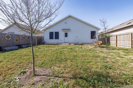 New construction Single-Family house 213 Free Waters, Seguin, TX 78155 null- photo 19 19