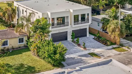 New construction Duplex house 1319 Ne 13Th Ave, Fort Lauderdale, FL 33304 - image