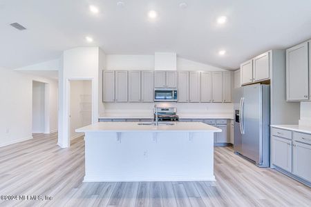 New construction Single-Family house 3016 Monroe Lakes Ter, Green Cove Springs, FL 32043 Plan 2239- photo 6 6