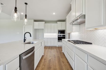 New construction Single-Family house 120 Rancher Trl, Waxahachie, TX 75165 plan Emerson - image 9