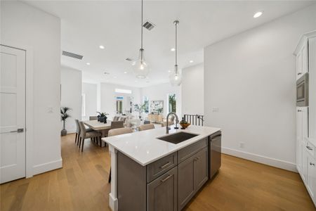 New construction Single-Family house 1405 W 21St St, Unit C, Houston, TX 77008 - image 16