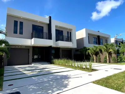 New construction Townhouse house 313 Sw 10Th St, Unit A, Fort Lauderdale, FL 33315 - image