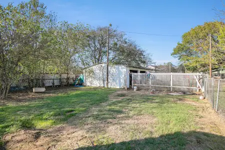 New construction Single-Family house 706 Jefferson St, Hillsboro, TX 76645 - image