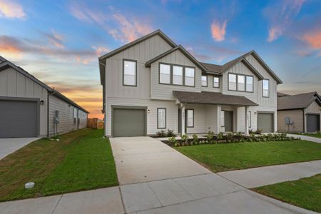 New construction Single-Family house 201 Backwood Pass, Taylor, TX 76574 plan Daisy - image