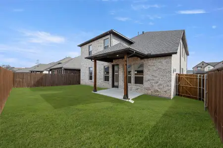 New construction Single-Family house 1012 Catskill Ct, Burleson, TX 76028 Silverstone- photo 28 28