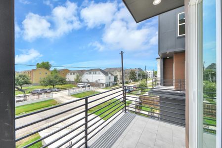 New construction Single-Family house 1601 W 25Th St, Houston, TX 77008 - image