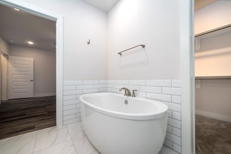 New construction Single-Family house 1504 W 34Th 1/2 St, Houston, TX 77018 null- photo 10 10