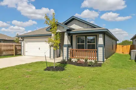 New construction Single-Family house 3019 Playa Azul, Converse, TX 78109 plan The Callaghan (830) - image