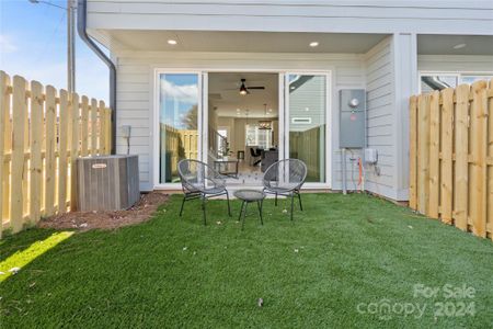 New construction Townhouse house 206 Freeland Lane, Charlotte, NC 28217 - photo 24 24