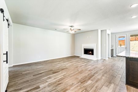 New construction Single-Family house 541 Mitchell Blvd, Weatherford, TX 76087 plan Cascade II - image 16