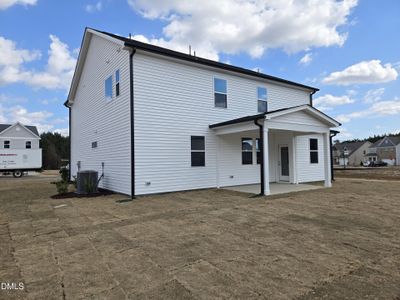 New construction Single-Family house 41 Peach Grove Wy, Lillington, NC 27546 plan The Concerto - image 16