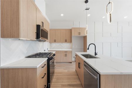 New construction Single-Family house 5308 Jesselton Ln, Houston, TX 77091 - image 4