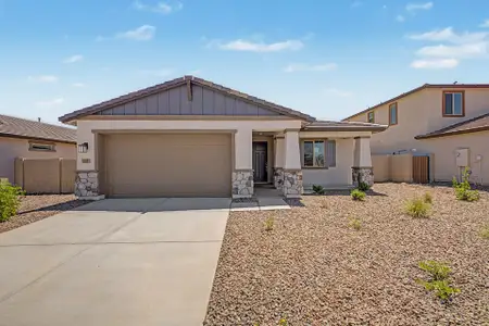 New construction Single-Family house 15221 W Gray Fox Tr, Surprise, AZ 85387 plan 4002 - image