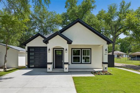New construction Single-Family house 602 W Newton St, Terrell, TX 75160 - image