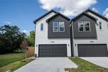 New construction Single-Family house 7833 Sunnyhill St, Houston, TX 77088 - photo 0