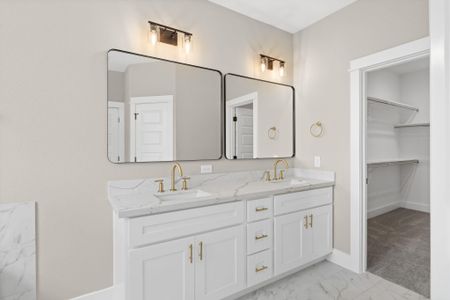 New construction Single-Family house 5836 Highland Sun Ln, Houston, TX 77091 - image 17