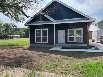 New construction Single-Family house 316 E Austin St, New Braunfels, TX 78130 - photo 0