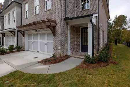 New construction Townhouse house 137 Wards Crossing Way, Unit 16, Johns Creek, GA 30022 The Ellington- photo 1 1