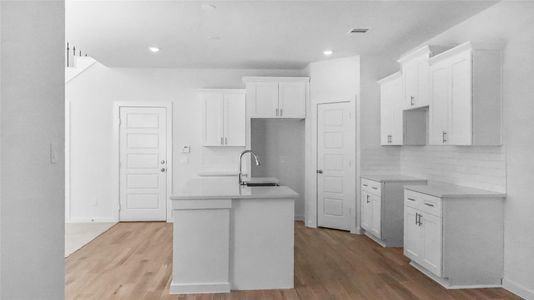 New construction Single-Family house 6635 Escondido Dr, Rosharon, TX 77583 - image 6