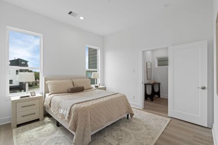 New construction Single-Family house 1115 Ennis St, Houston, TX 77003 - image 15
