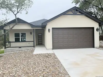New construction Single-Family house 124 Lookout Ct, Spring Branch, TX 78070 - image