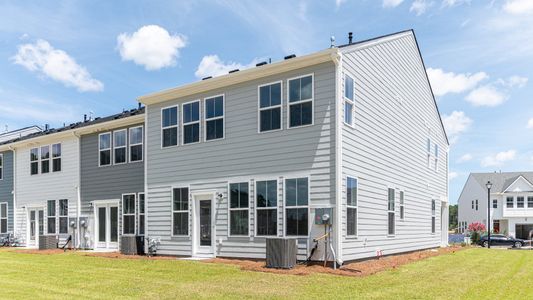 New construction Townhouse house 565 Trotters Ln, Moncks Corner, SC 29461 Heron- photo 1 1