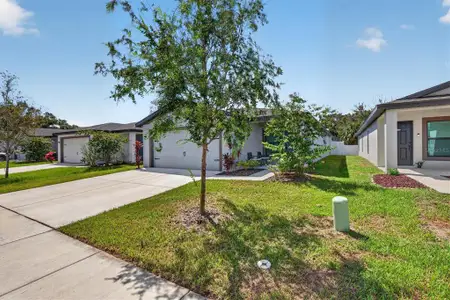 New construction Single-Family house 5761 Helmsman Ct, Tampa, FL 33619 - image