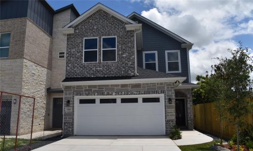 New construction Single-Family house 4804 Wilmington, Houston, TX 77033 - image