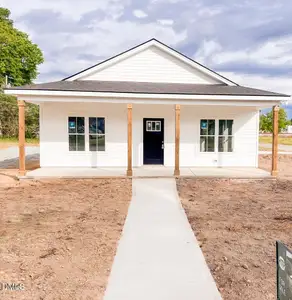 New construction Single-Family house 311 N Wilson Ave, Dunn, NC 28334 - image
