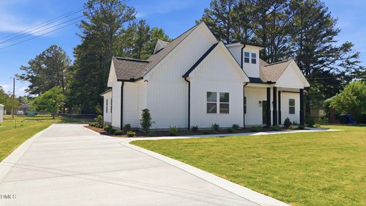 New construction Single-Family house 2212 M L King Jr Pkwy Se, Wilson, NC 27893 - image