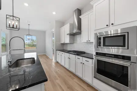 New construction Single-Family house 204 Azalea Aly, Castroville, TX 78009 plan Chester - image 2