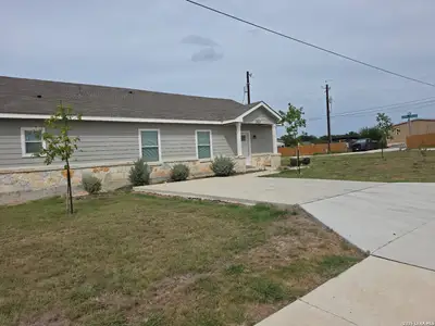 New construction Single-Family house 2621 Pahmeyer, New Braunfels, TX 78130 - image